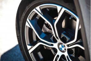 BMW X1 sDrive 18i 140PS